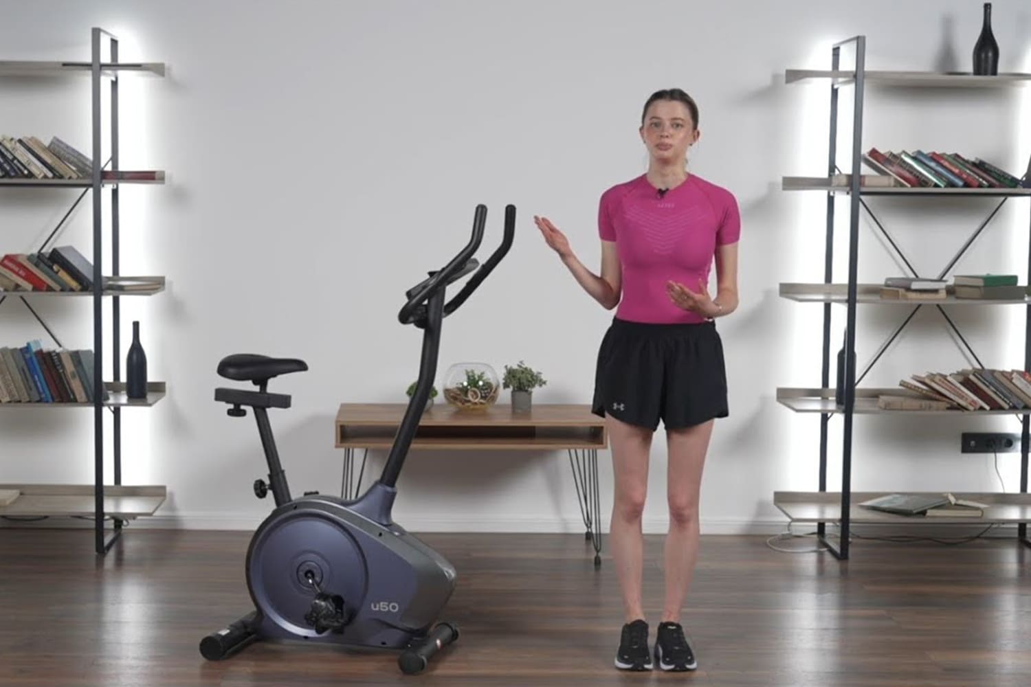Видеообзор велотренажера CARBON FITNESS U40