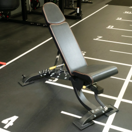 Универсальная регулируемая скамья профессиональная  BRONZE GYM BR-1008