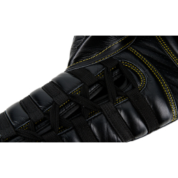 UFC Премиальные тренировочные перчатки на шнуровке черные - 12 Oz