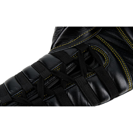 UFC Премиальные тренировочные перчатки на шнуровке черные - 16 Oz