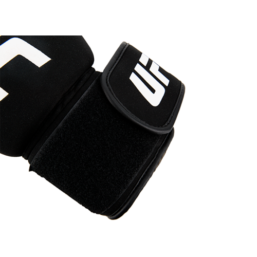 UFC Перчатки для бокса и ММА черные - REG