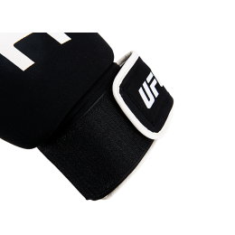 UFC Перчатки для бокса и ММА черные/белые - L