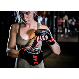 UFC Перчатки MMA для спарринга 8 унций черные S/M